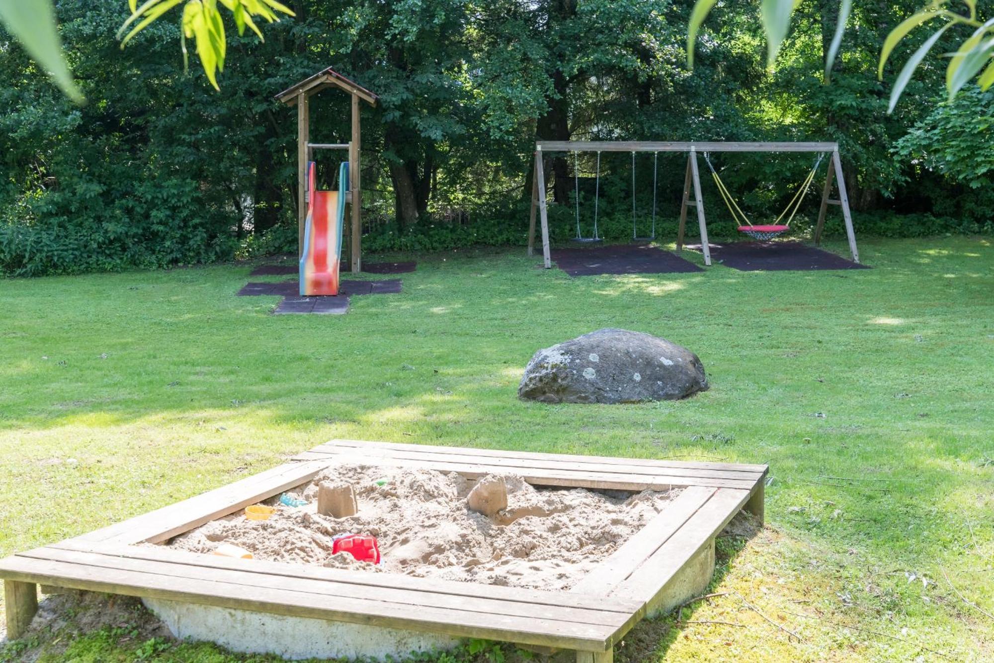 Mooki Loft&Lake Ossiacher See Gerlitzen Own Beach Villach Exterior photo